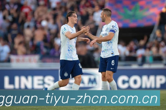 排球传奇沃尔什的辉煌历程与非凡成就战术观察:最新赛事动态与深度分析 排球传奇沃尔什的辉煌历程与非凡成就战术观察:最新赛事动态与深度分析